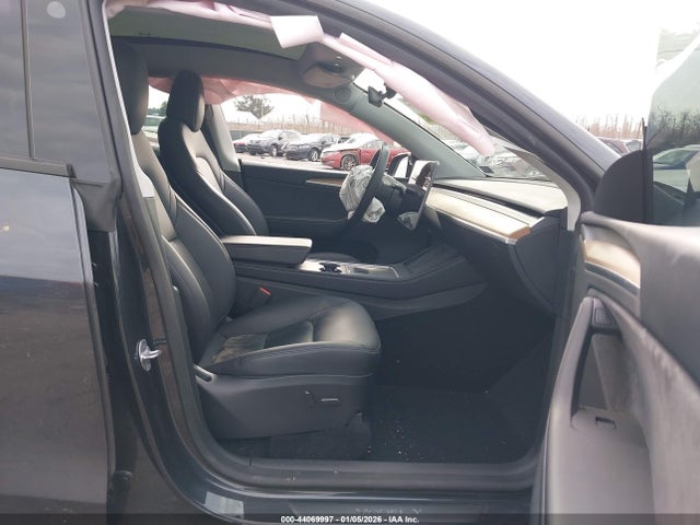 2024 TESLA MODEL Y 7SAYGDEF5RA330539 Photo 4