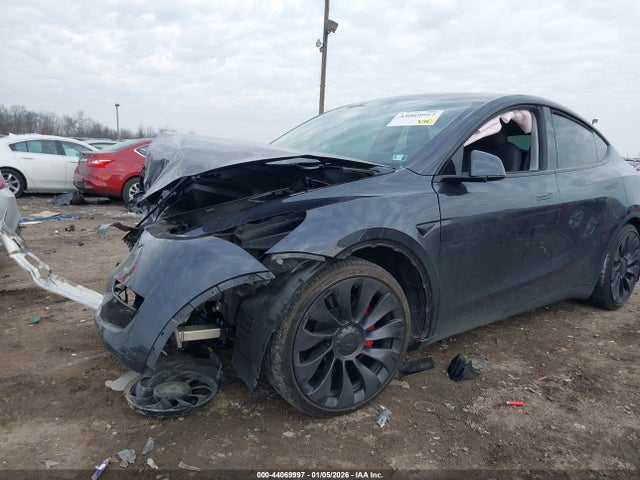 2024 TESLA MODEL Y 7SAYGDEF5RA330539 Photo 5