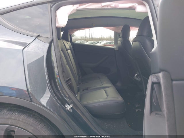 2024 TESLA MODEL Y 7SAYGDEF5RA330539 Photo 7