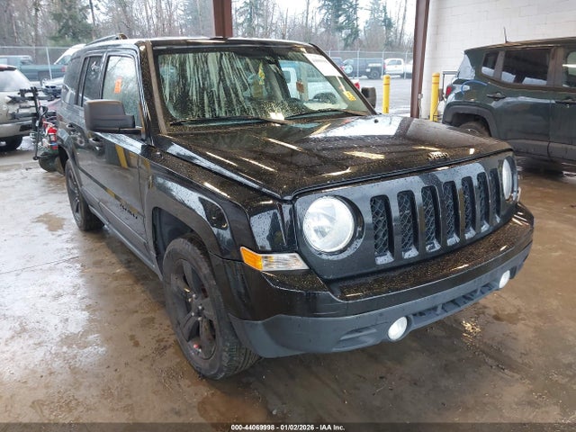 1C4NJPBA4FD264003 Jeep Patriot Altitude Edition