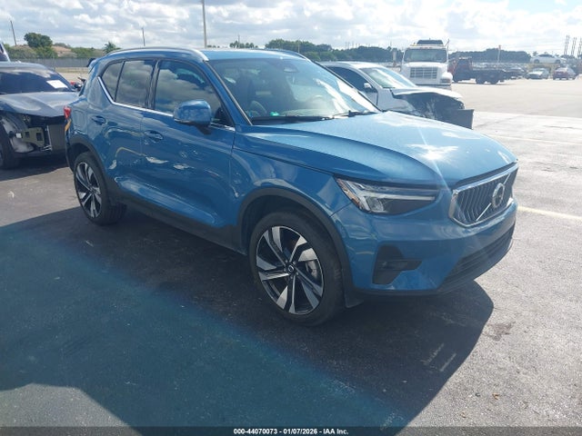 2024 VOLVO XC40 YV4L12UEXR2232406