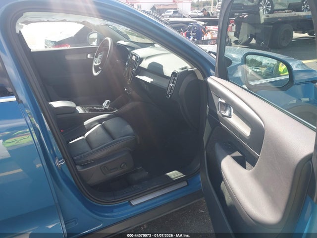 2024 VOLVO XC40 YV4L12UEXR2232406 Photo 4