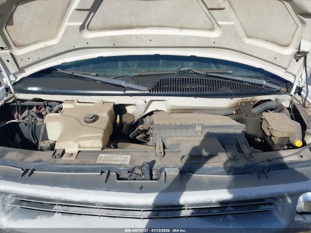 44070137 :رقم المزاد ، 1GCGG25RXX1076052 vin ، 1999 Chevrolet Express مزاد بيع
