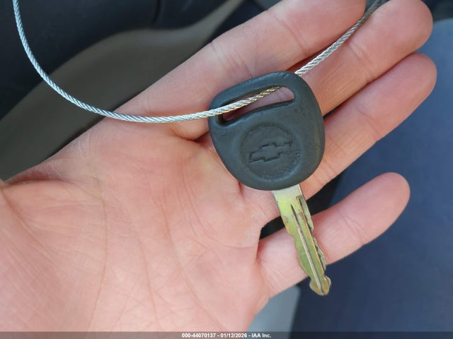 44070137 :رقم المزاد ، 1GCGG25RXX1076052 vin ، 1999 Chevrolet Express مزاد بيع