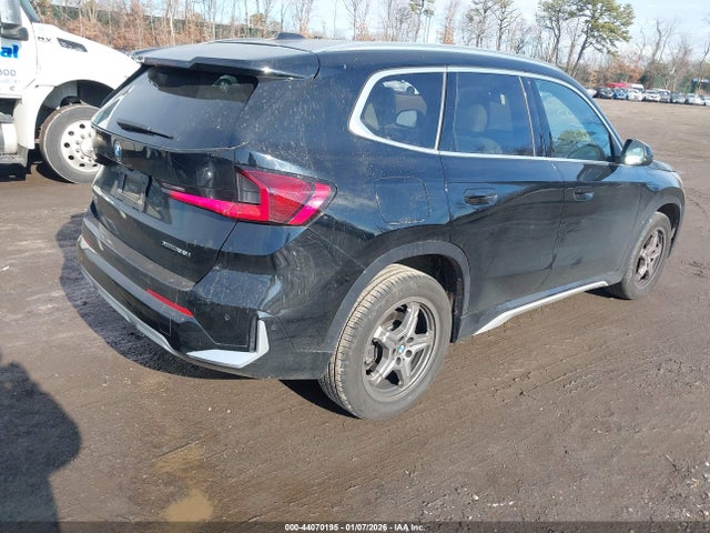 2024 BMW X1 WBX73EF06R5025630 Photo 3