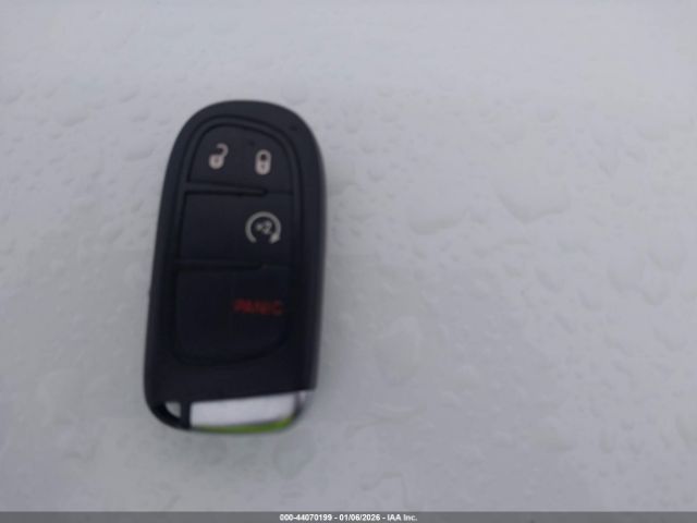 2017 RAM 1500 1C6RR7MT6HS586009 Photo 10