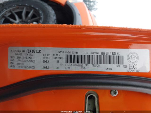 2017 RAM 1500 1C6RR7MT6HS586009 Photo 8