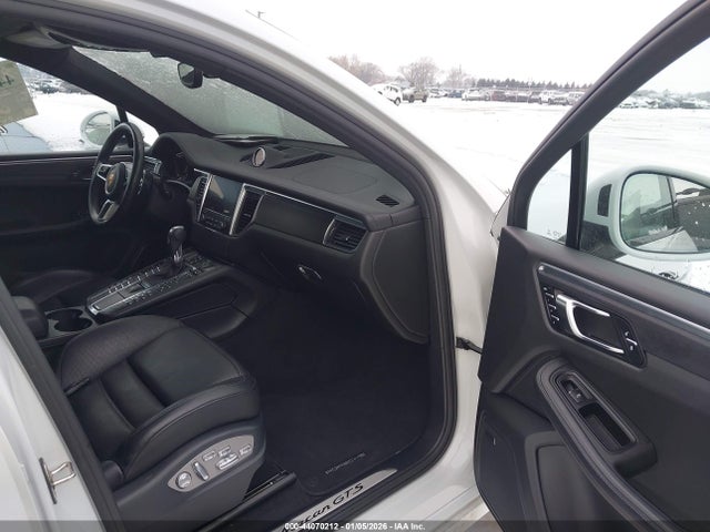 2017 PORSCHE MACAN WP1AG2A5XHLB51216 Photo 4