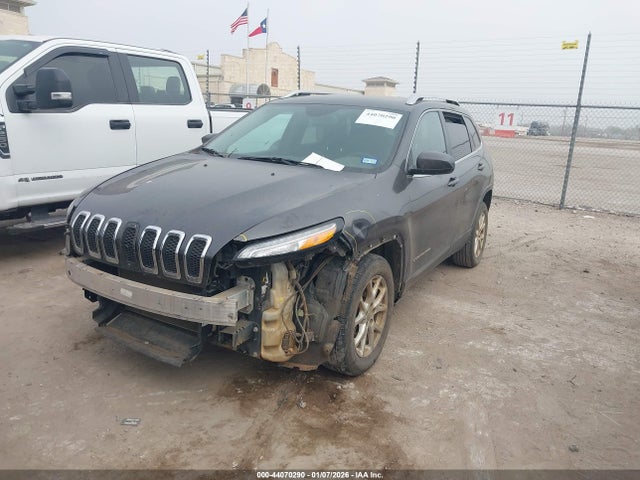 Jeep Cherokee Latitude 2014 1C4PJLCB5EW313950 Image 2