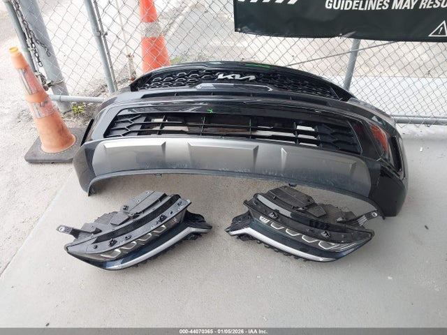 2023 Kia Sorento S მანქანა იყიდება აუქციონზე, vin: 5XYRL4LC7PG253056, აუქციონის ნომერი: 44070365