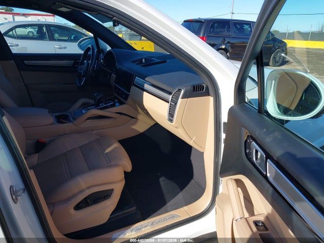 2022 PORSCHE CAYENNE WP1AA2AY7NDA05857 Photo 4