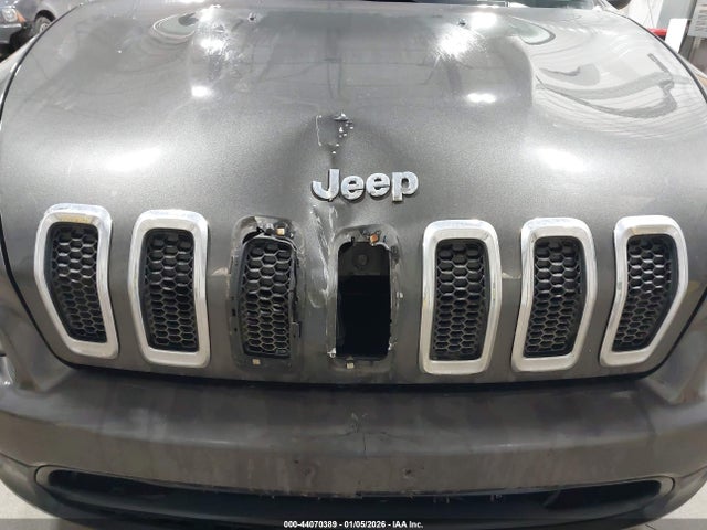 1C4PJMCB6FW714947 Jeep Cherokee Latitude