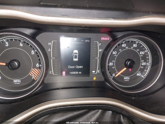 1C4PJMCB6FW714947 Jeep Cherokee Latitude