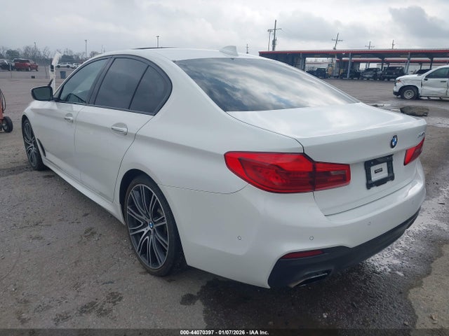 2017 BMW 540I WBAJE5C35HG915564 Photo 2