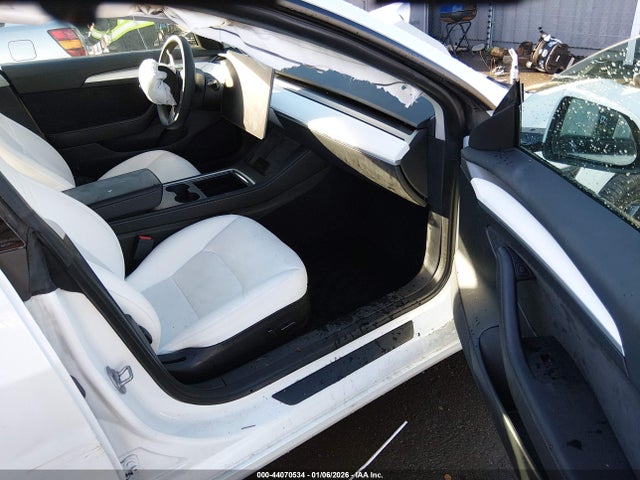 2023 TESLA MODEL 3 5YJ3E1EA4PF546480 Photo 4