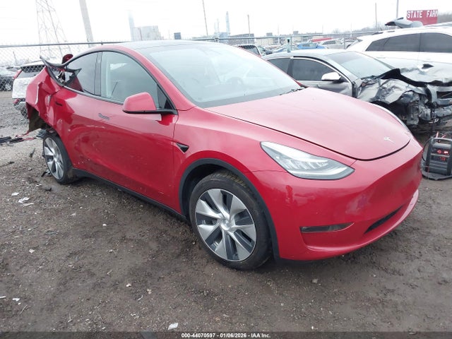 2021 TESLA MODEL Y 5YJYGDEE8MF117956 Photo 0