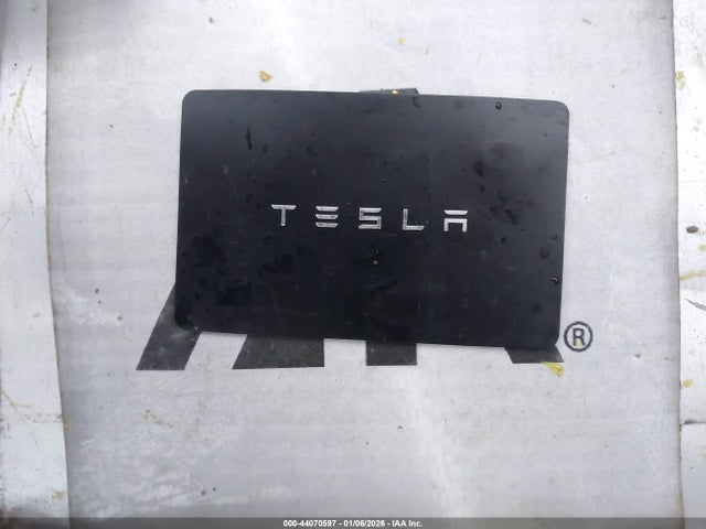2021 TESLA MODEL Y 5YJYGDEE8MF117956 Photo 10