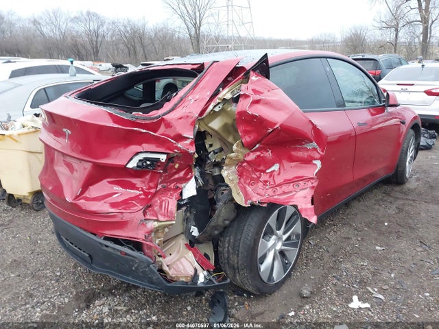 2021 TESLA MODEL Y 5YJYGDEE8MF117956 Photo 5