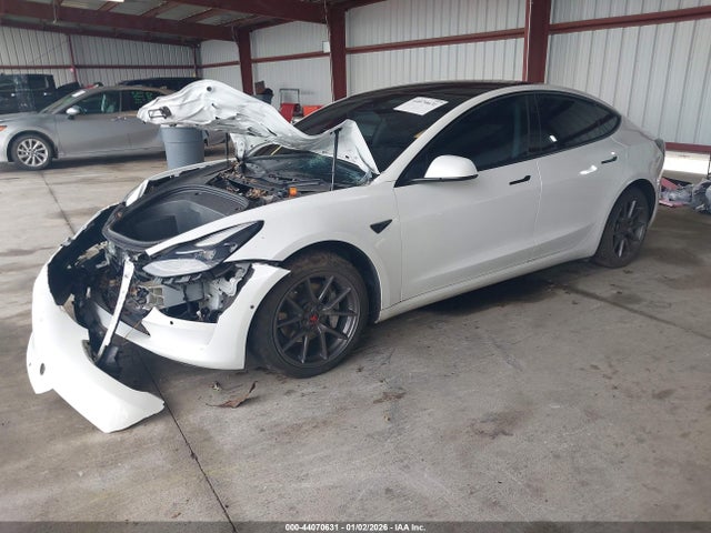 Продажа на аукционе авто 2021 Tesla Model 3 Long Range Dual Motor All-wheel Drive, vin: 5YJ3E1EB7MF044518, номер лота: 44070631