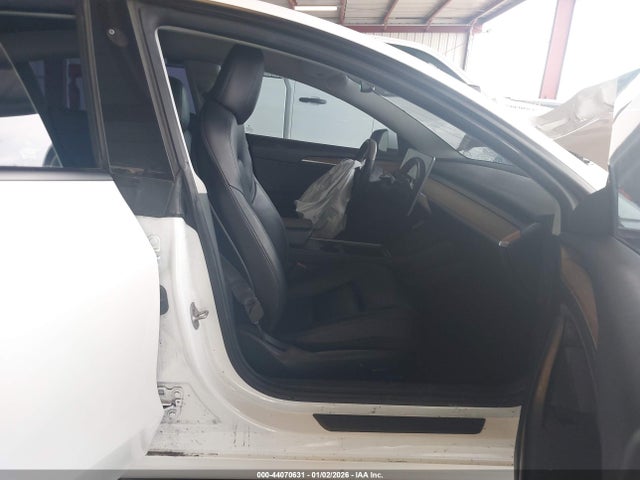 Продажа на аукционе авто 2021 Tesla Model 3 Long Range Dual Motor All-wheel Drive, vin: 5YJ3E1EB7MF044518, номер лота: 44070631