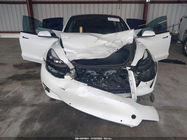 Продажа на аукционе авто 2021 Tesla Model 3 Long Range Dual Motor All-wheel Drive, vin: 5YJ3E1EB7MF044518, номер лота: 44070631