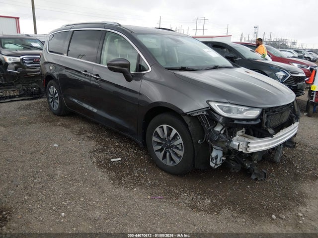2021 Chrysler Pacifica Hybrid Touring L მანქანა იყიდება აუქციონზე, vin: 2C4RC1L74MR603087, აუქციონის ნომერი: 44070672