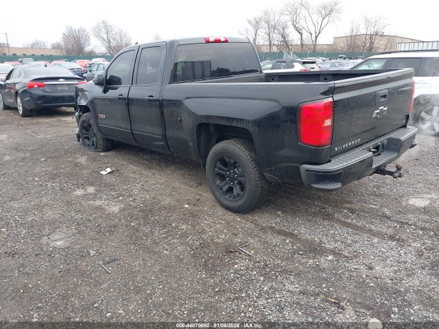 1GCVKREC0JZ113791 Chevrolet Silverado 1500 2lt