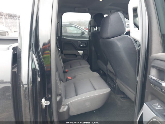 1GCVKREC0JZ113791 Chevrolet Silverado 1500 2lt