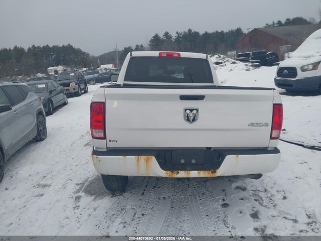Продаж на аукціоні авто 2019 Ram 1500 Classic Express  4x4 6'4 Box, vin: 1C6RR7FG8KS544738, номер лоту: 44070692