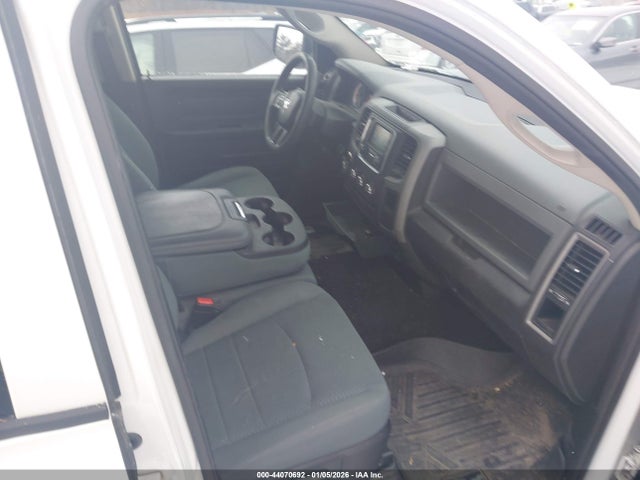 Продаж на аукціоні авто 2019 Ram 1500 Classic Express  4x4 6'4 Box, vin: 1C6RR7FG8KS544738, номер лоту: 44070692