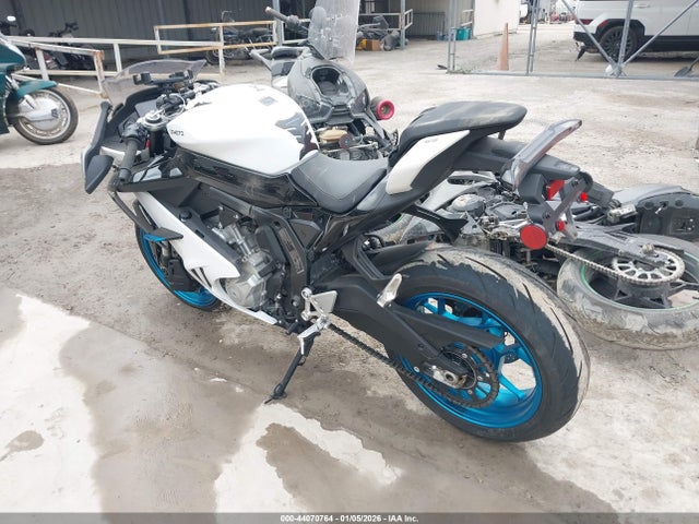 Cf Moto 675ss 2025 LCEPEVLP3S6002914 Image 3