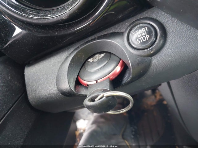 2009 MINI JOHN COOPER WORKS CLUBMAN WMWMM93529TF99383 Photo 10