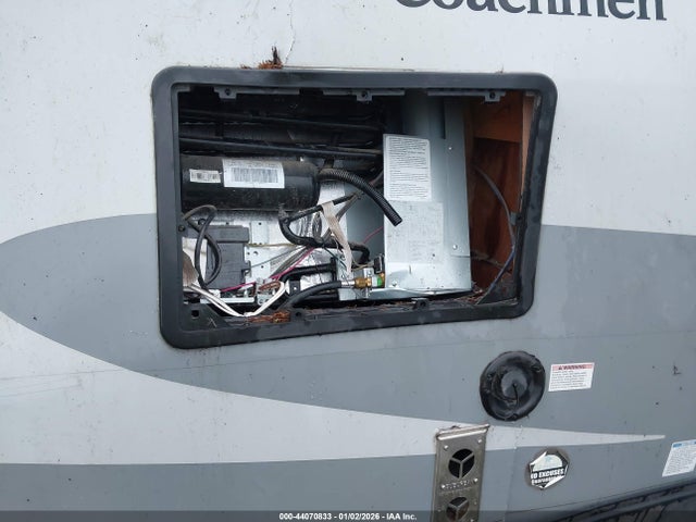 Coachmen Apex 2020 5ZT2CXUB0LS035519 Image 11