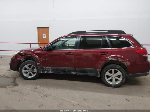 Subaru Outback 2.5i Premium 2014 4S4BRCCC7E1291986 Image 14