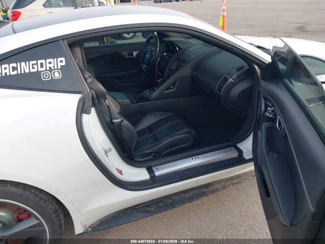 2017 JAGUAR F-TYPE SAJWJ6DL5HMK43730 Photo 4