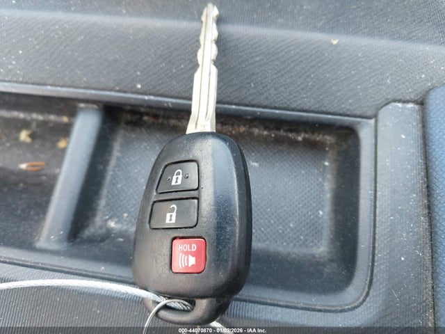Toyota Prius C Two 2016 JTDKDTB3XG1132516 Image 11
