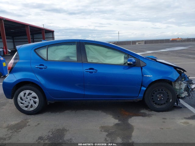 Toyota Prius C Two 2016 JTDKDTB3XG1132516 Image 14