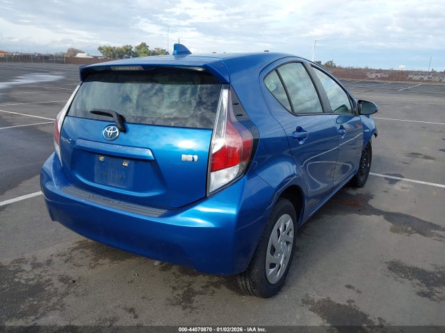 Toyota Prius C Two 2016 JTDKDTB3XG1132516 Image 4
