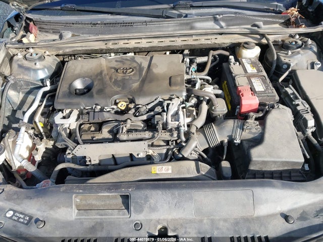 4T1B11HK2JU570475 Toyota CAMRY SE