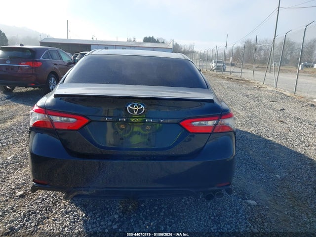 4T1B11HK2JU570475 Toyota CAMRY SE