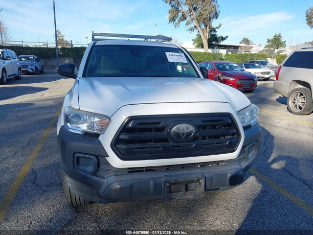 5TFRX5GN5JX109676 Toyota Tacoma Sr
