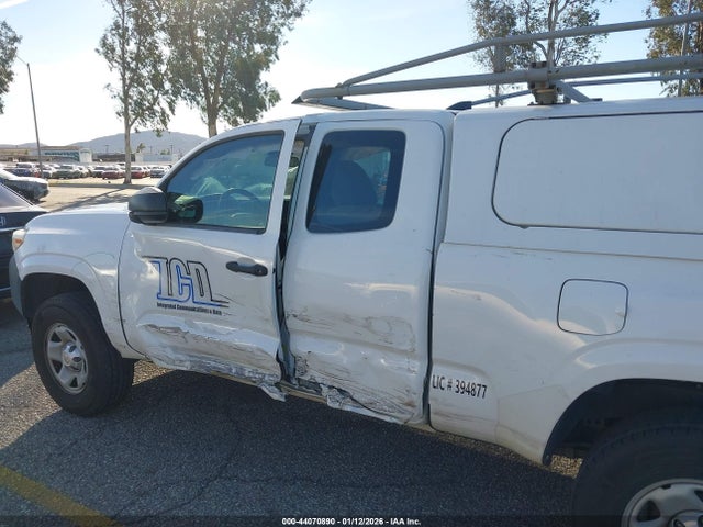 5TFRX5GN5JX109676 Toyota Tacoma Sr