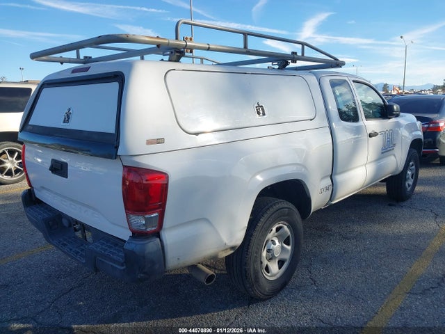 5TFRX5GN5JX109676 Toyota Tacoma Sr