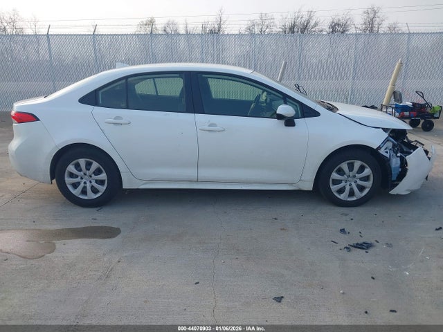 Toyota Corolla Hybrid Le 2024 JTDBCMFE0RJ016121 Image 13
