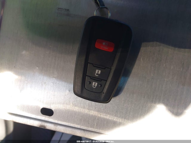 Toyota C-HR XLE 2021 NMTKHMBX3MR139480 Image 11