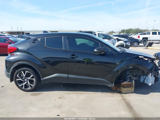 Toyota C-HR XLE 2021 NMTKHMBX3MR139480 Image 14