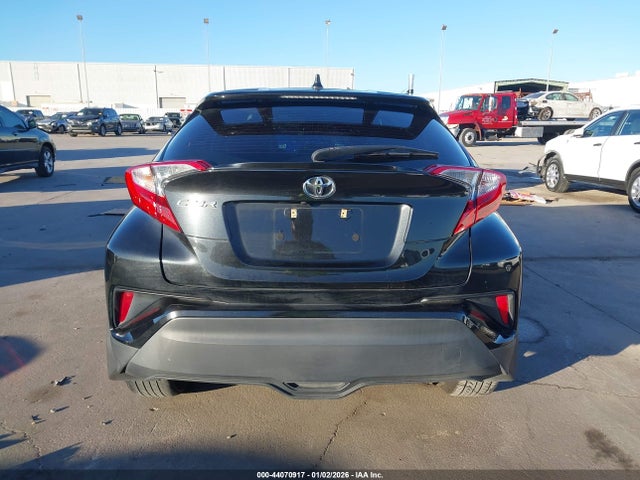 Toyota C-HR XLE 2021 NMTKHMBX3MR139480 Image 17