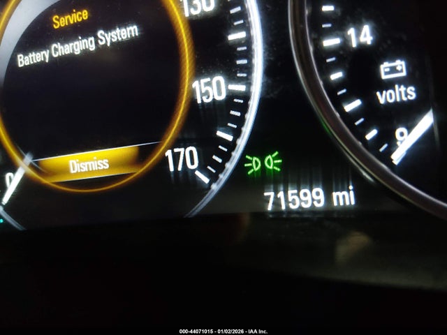 44071015 :رقم المزاد ، 1G4ZP5SS2HU158046 vin ، 2017 Buick Lacrosse Essence مزاد بيع