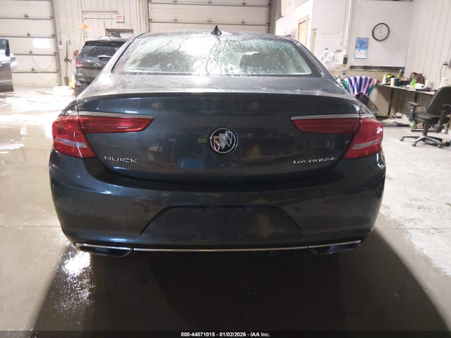 44071015 :رقم المزاد ، 1G4ZP5SS2HU158046 vin ، 2017 Buick Lacrosse Essence مزاد بيع