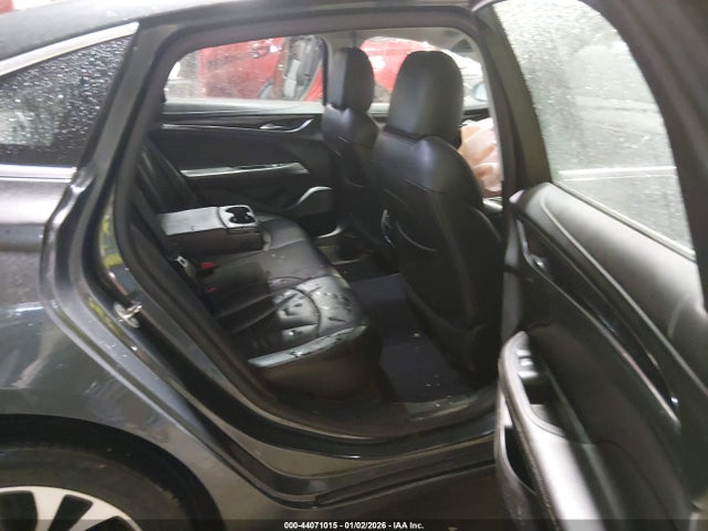 44071015 :رقم المزاد ، 1G4ZP5SS2HU158046 vin ، 2017 Buick Lacrosse Essence مزاد بيع